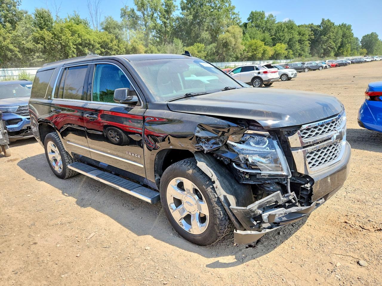 2017 Chevrolet Tahoe K1500 Lt - zdjęcie 4
