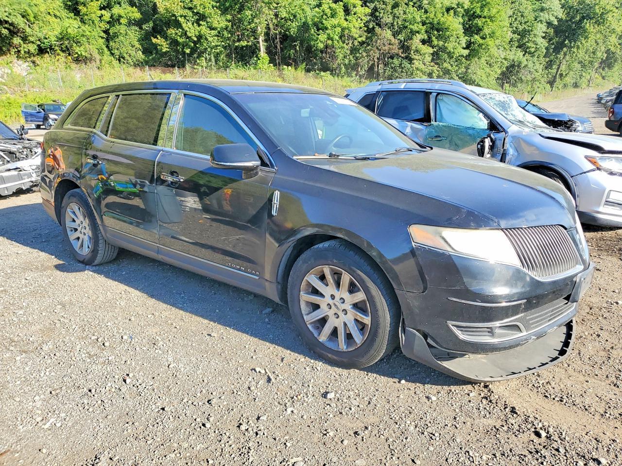 2016 Lincoln Mkt - zdjęcie 4