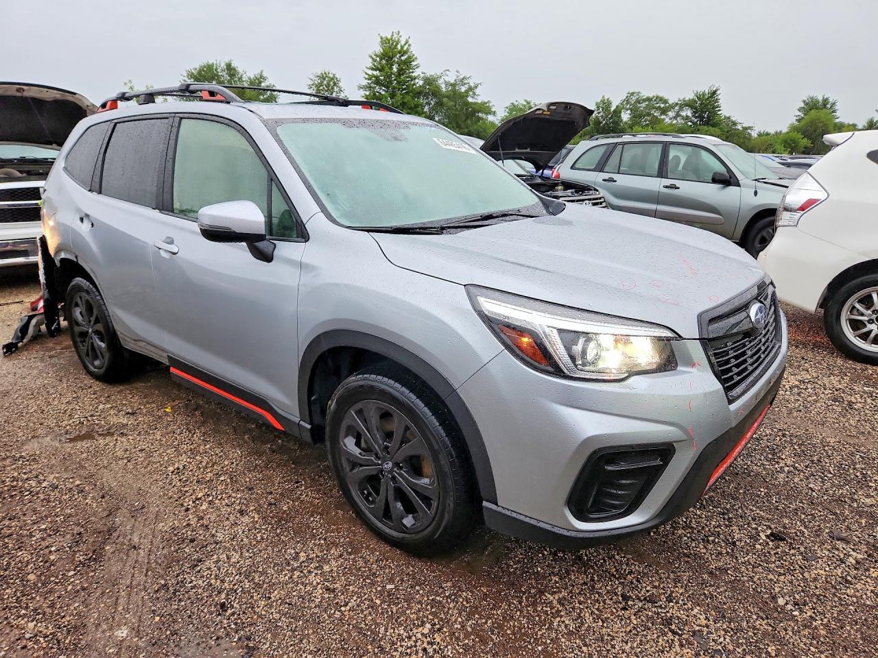2019 Subaru Forester Sport - zdjęcie 4
