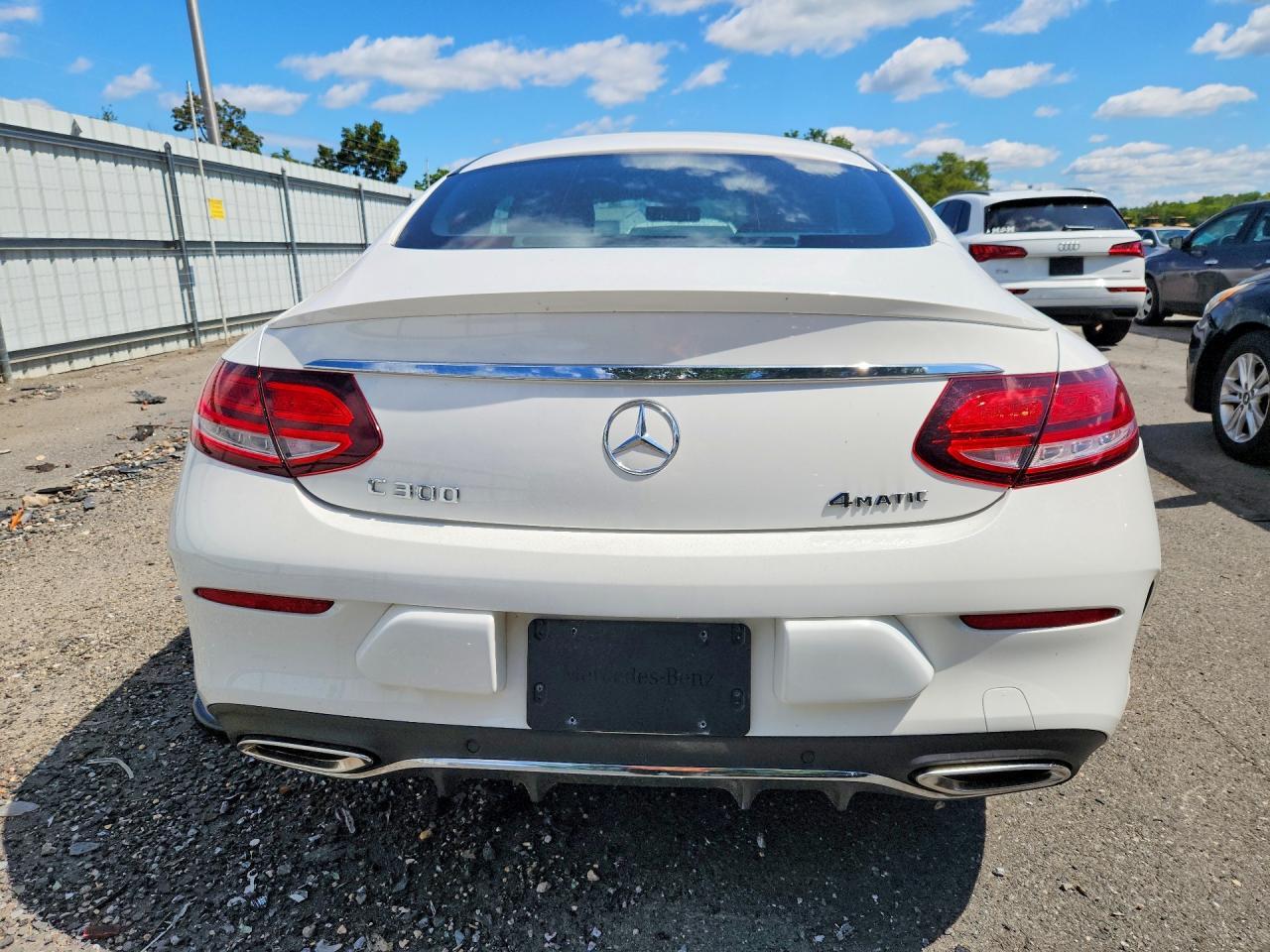 2019 Mercedes-Benz C 300 4Matic - zdjęcie 6