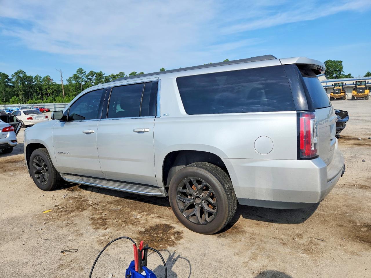 2016 GMC Yukon Xl C1500 Slt - zdjęcie 2