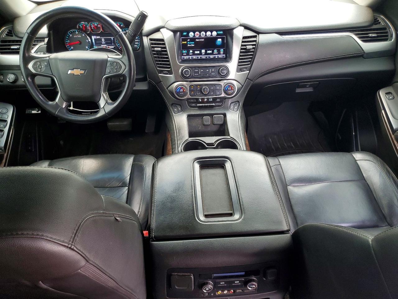 2016 Chevrolet Suburban K1500 Lt - zdjęcie 8