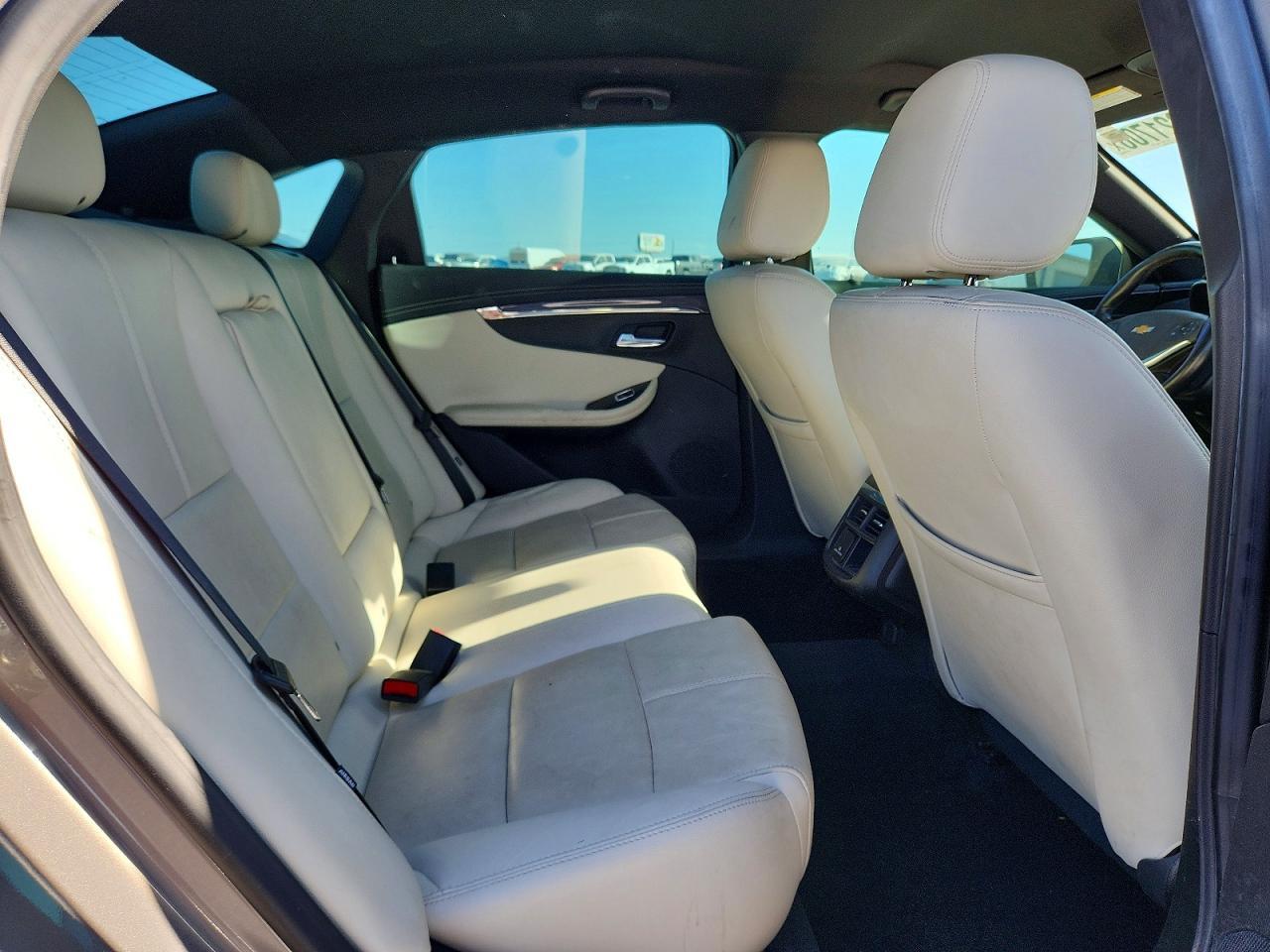 2018 Chevrolet Impala Lt - zdjęcie 10