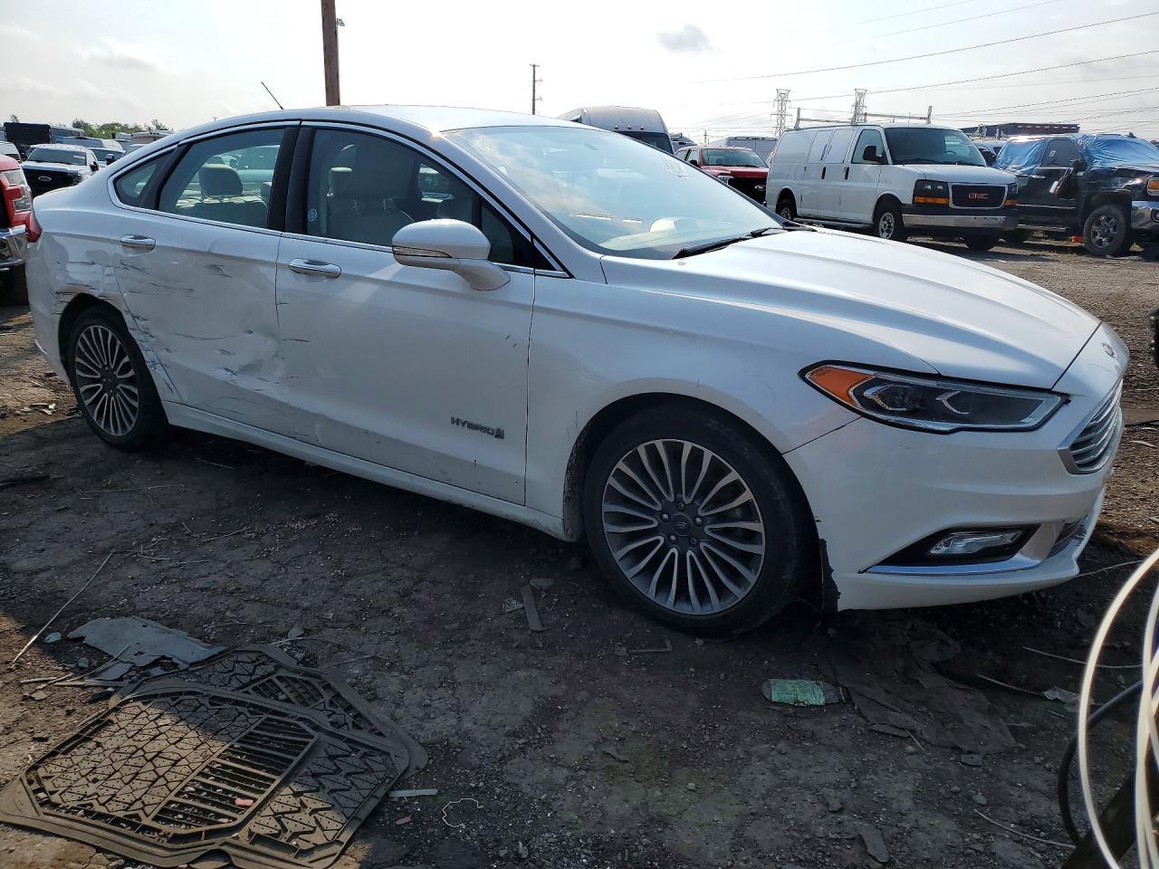 2017 Ford Fusion Titanium Hev - zdjęcie 4