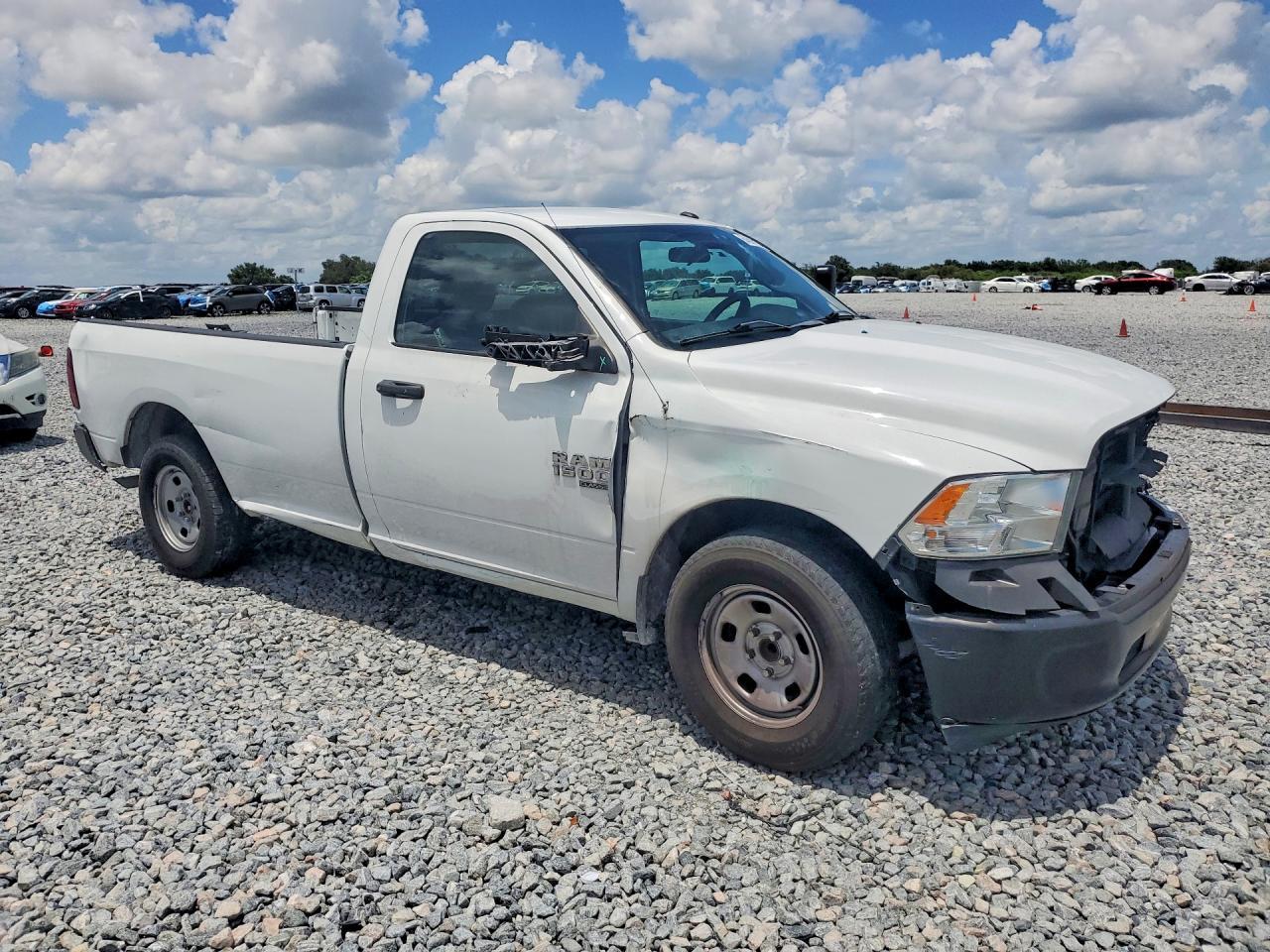 2022 Ram 1500 Classic Tradesman - zdjęcie 4
