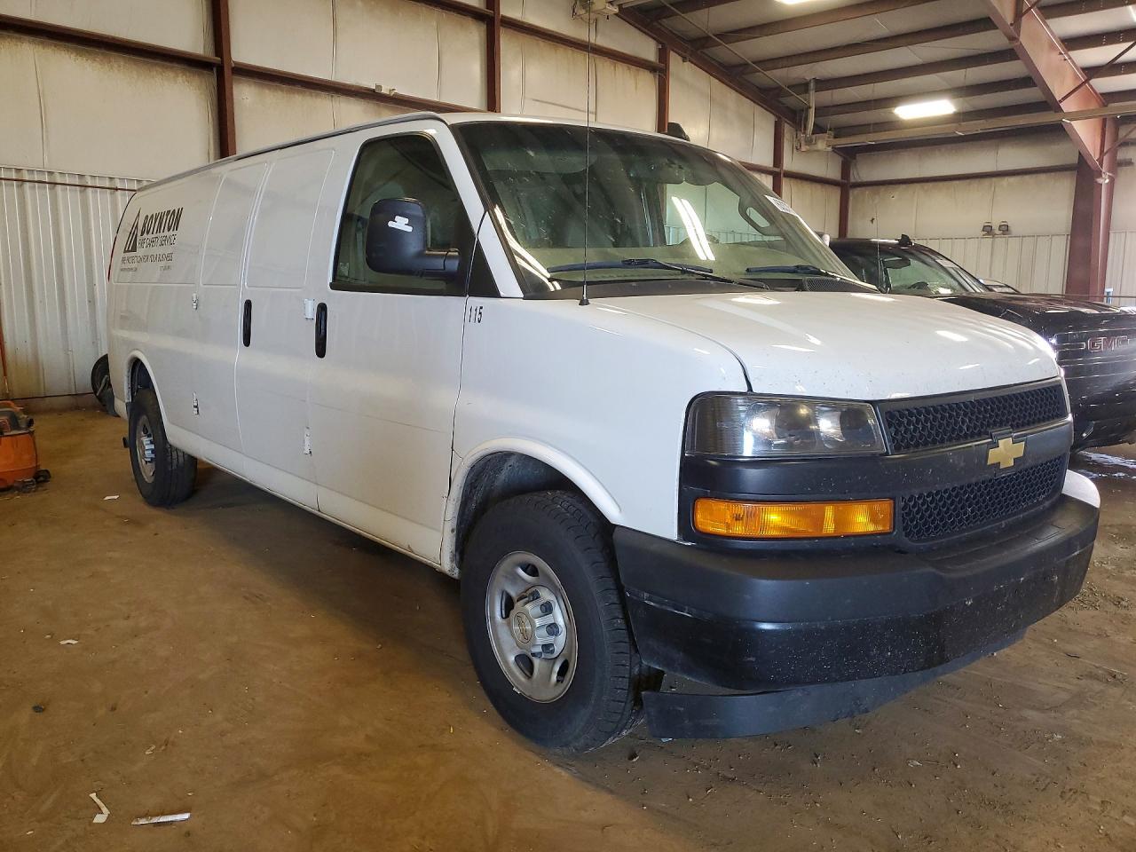 2022 Chevrolet Express G2500 - zdjęcie 4