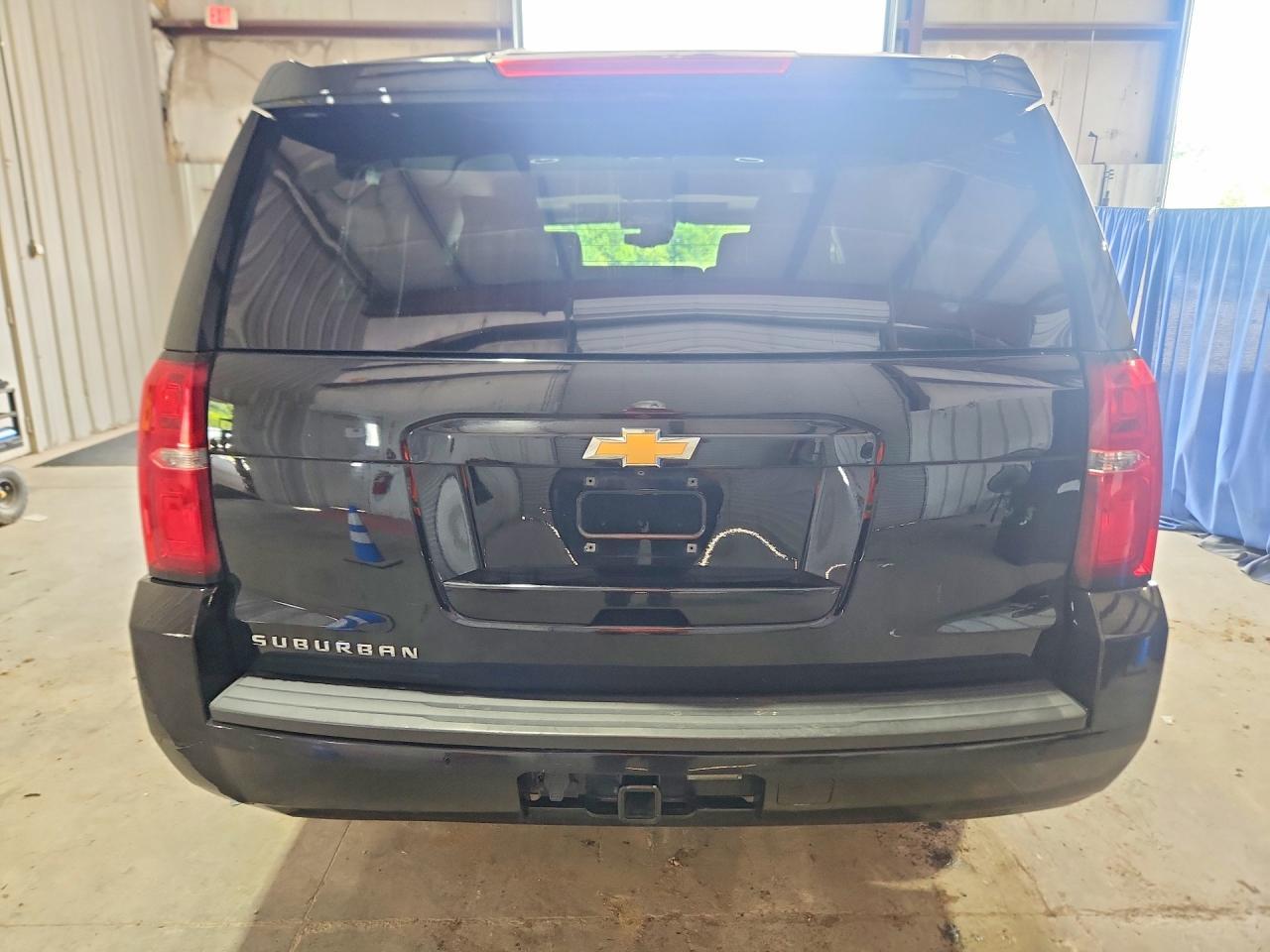 2019 Chevrolet Suburban K1500 Lt - zdjęcie 6