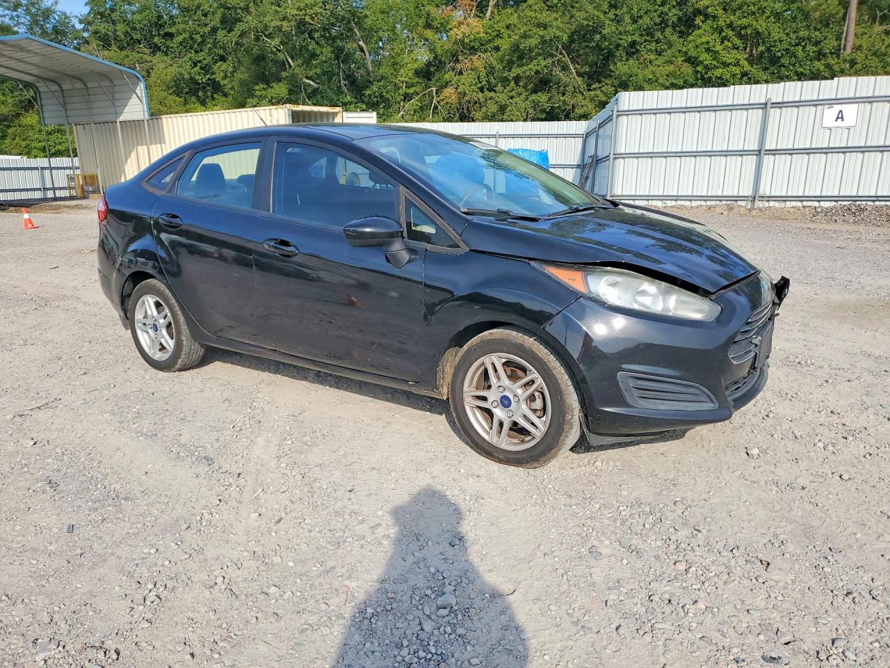 2018 Ford Fiesta Se - zdjęcie 4