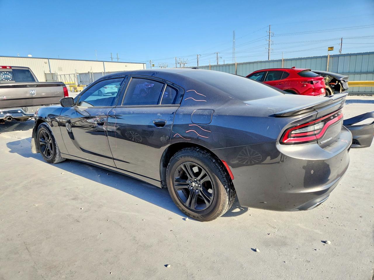2018 Dodge Charger Sxt - zdjęcie 2