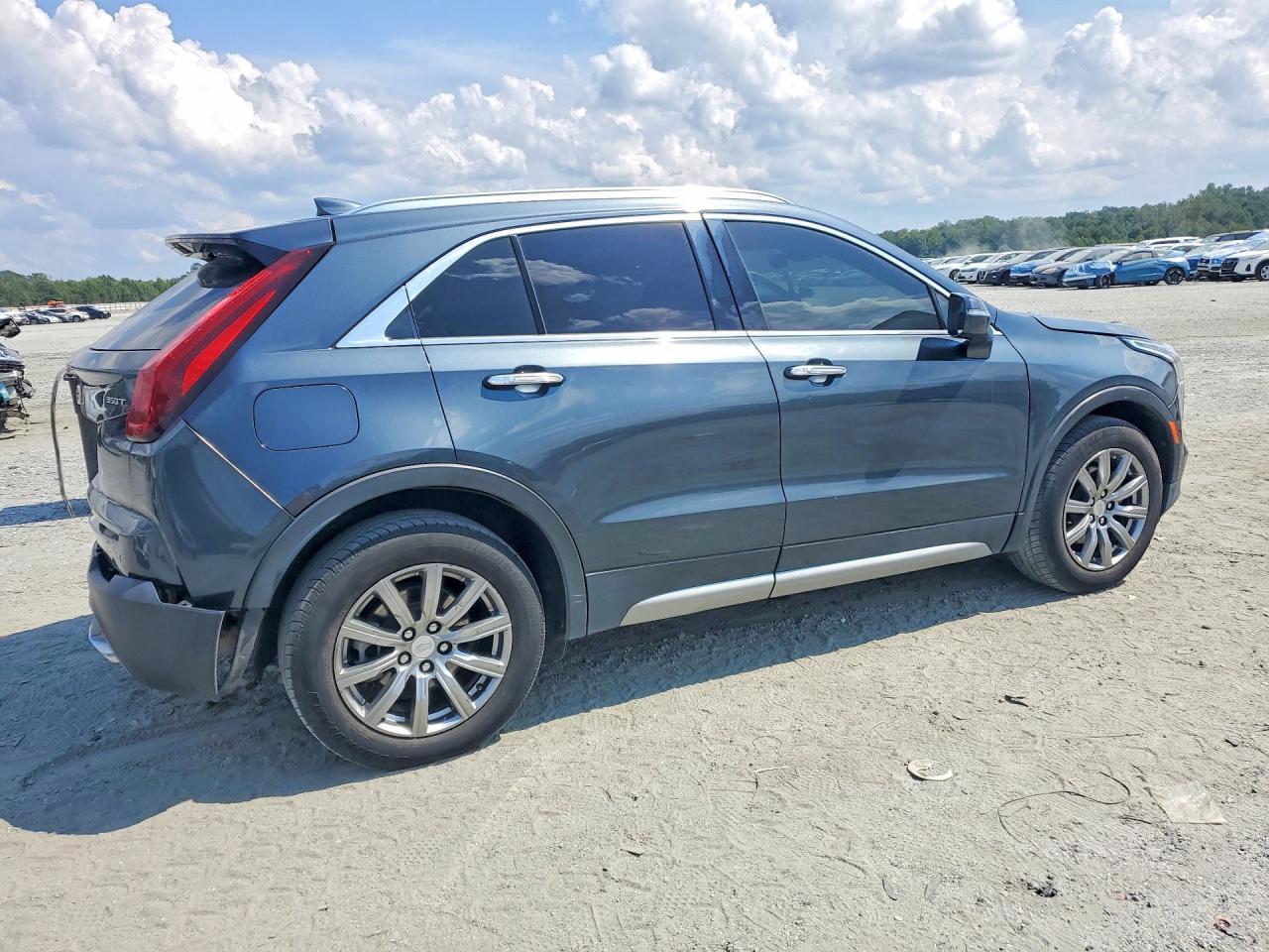 2021 Cadillac Xt4 Premium Luxury - zdjęcie 3