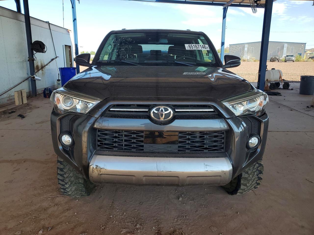 2020 Toyota 4Runner Sr5 - zdjęcie 5