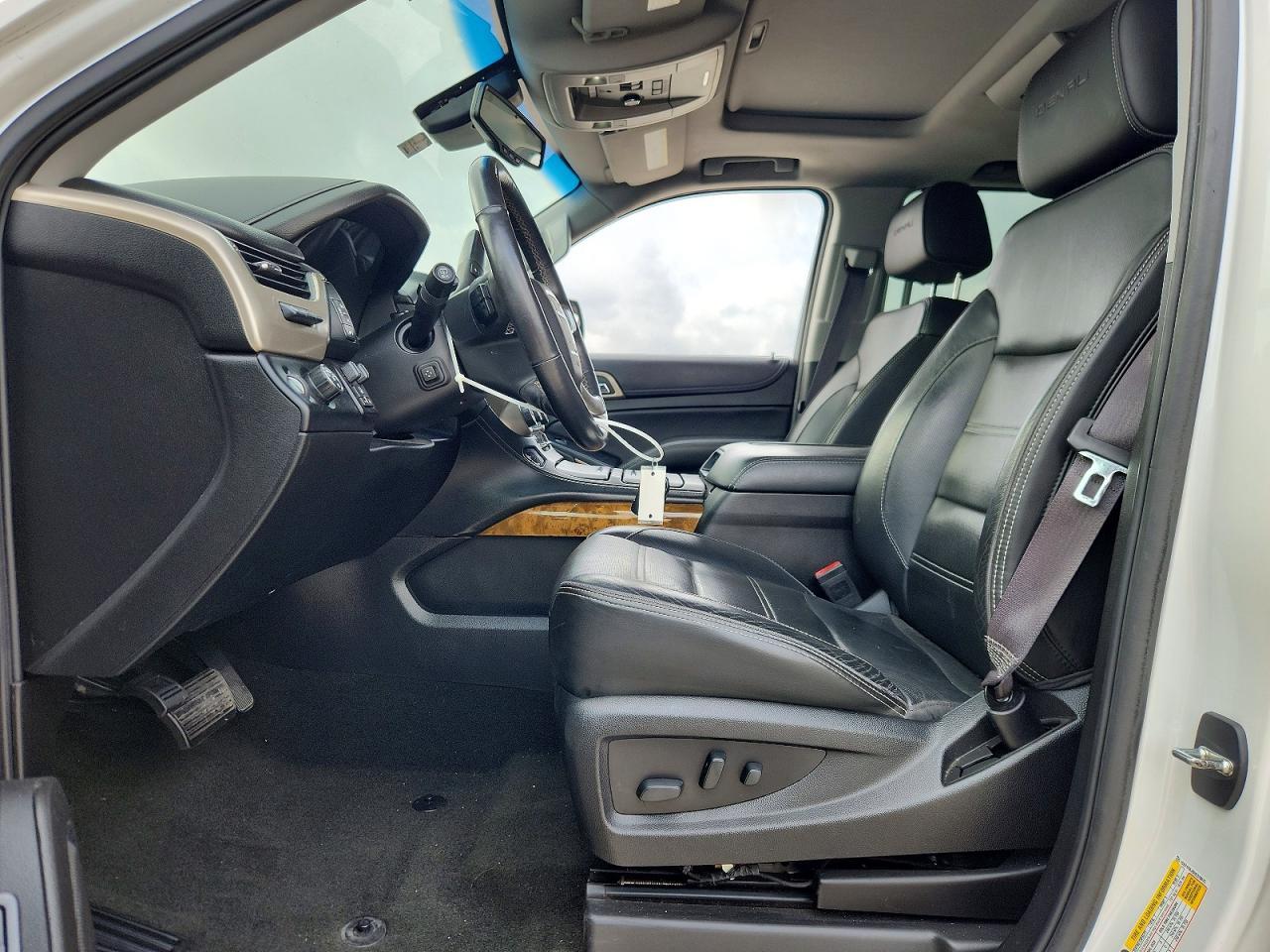 2017 GMC Yukon Xl Denali - zdjęcie 7