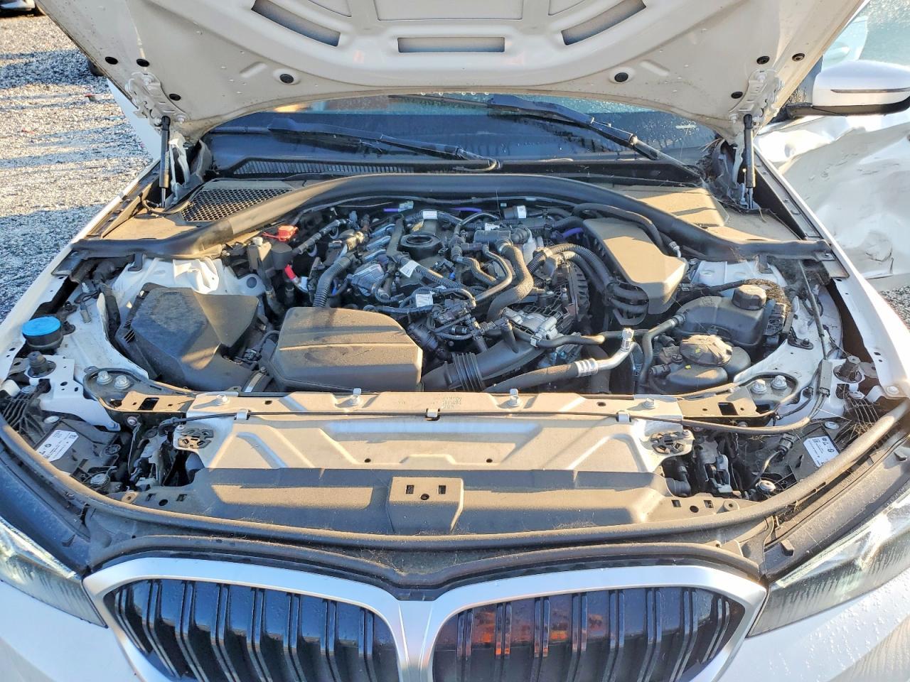 2025 BMW 330I - zdjęcie 11