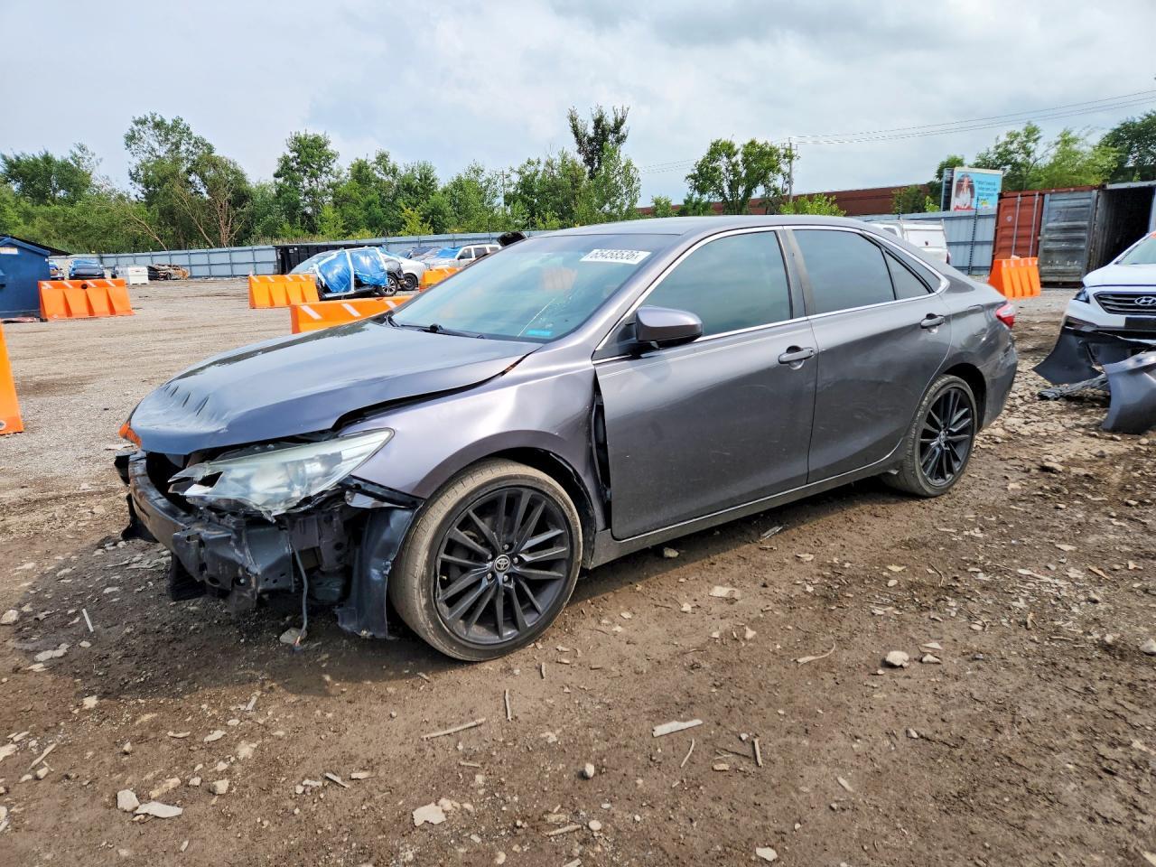 2016 Toyota Camry Xle - zdjęcie główne
