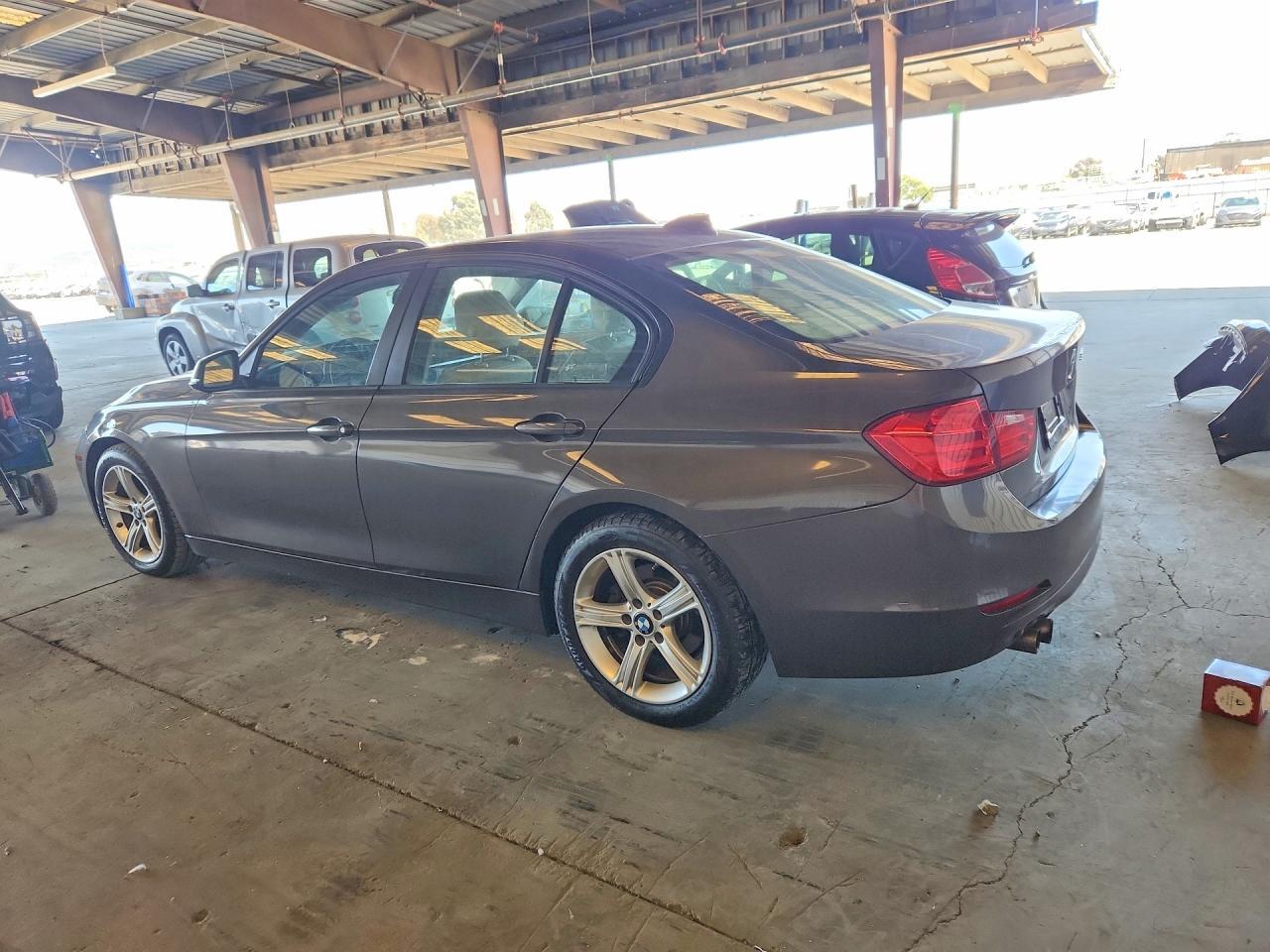 2013 BMW 328 I Sulev - zdjęcie 2