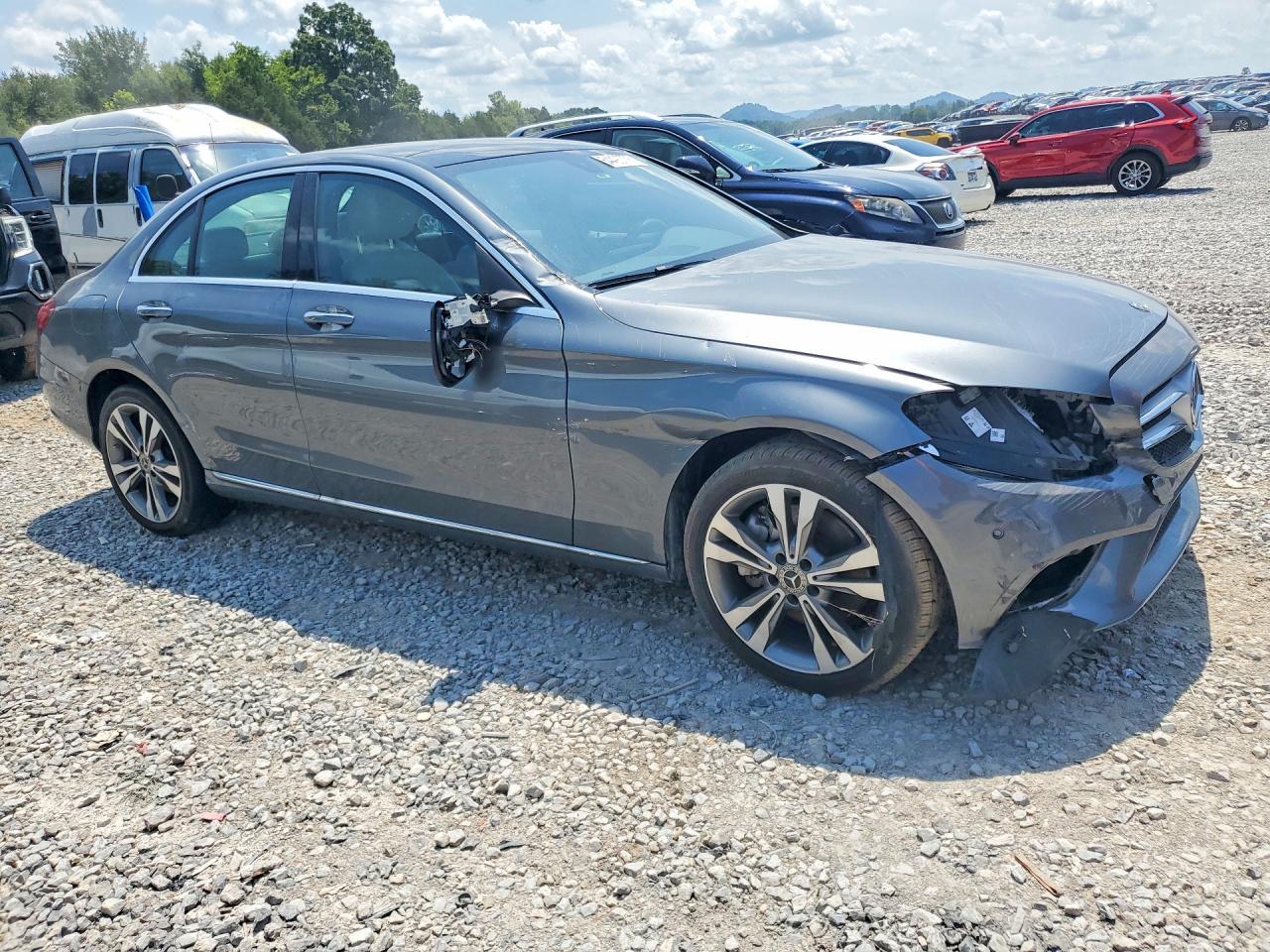 2021 Mercedes-Benz C 300 4Matic - zdjęcie 4