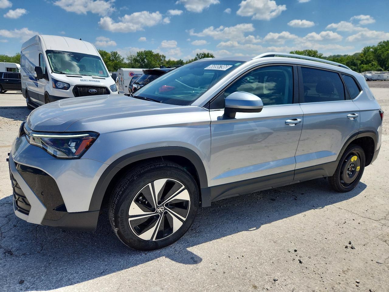 2026 Volkswagen Taos Se - zdjęcie główne