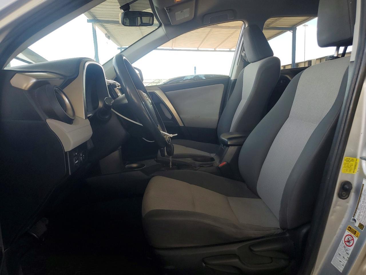 2015 Toyota Rav4 Le - zdjęcie 7