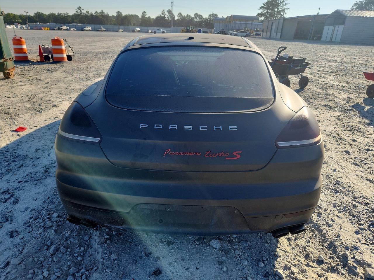 2015 Porsche Panamera S - zdjęcie 6