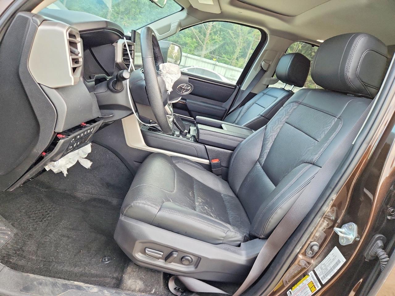 2024 Toyota Sequoia Limited - zdjęcie 7