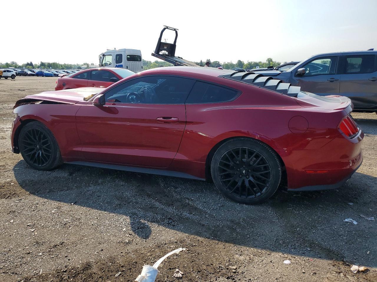 2016 Ford Mustang - zdjęcie 2