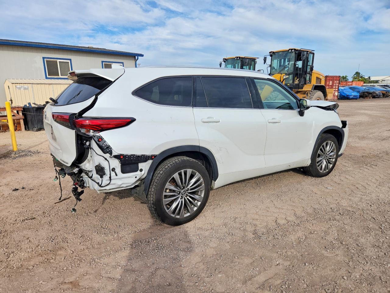 2022 Toyota Highlander Platinum - zdjęcie 3