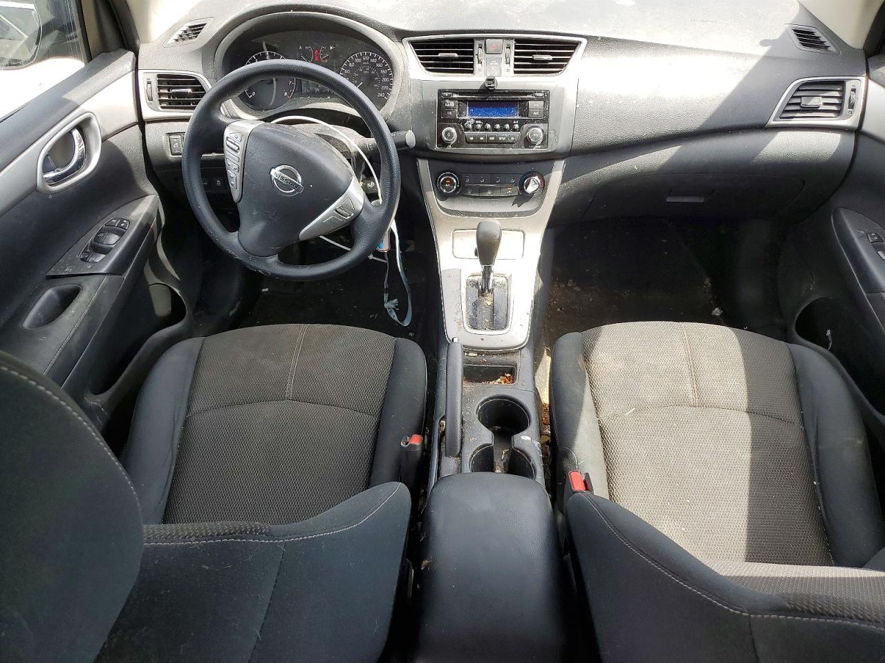 2015 Nissan Sentra S - zdjęcie 8