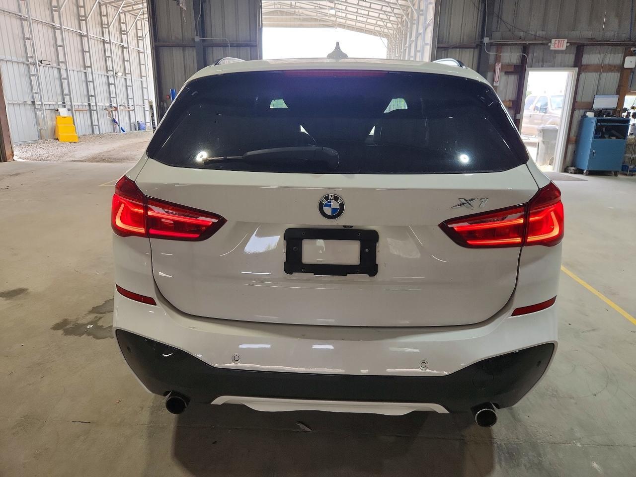2016 BMW X1 xDrive28I - zdjęcie 6