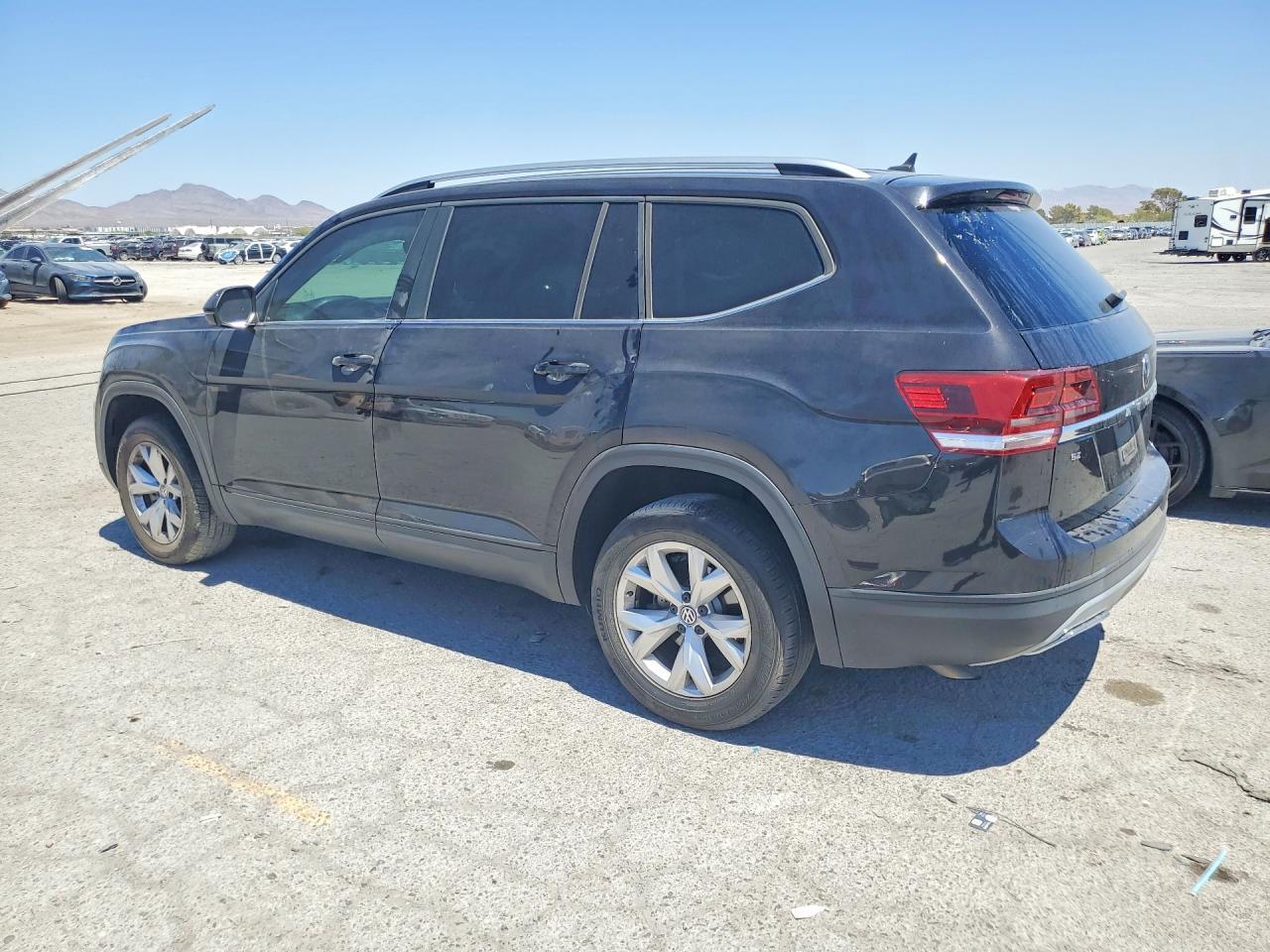 2018 Volkswagen Atlas Se - zdjęcie 2