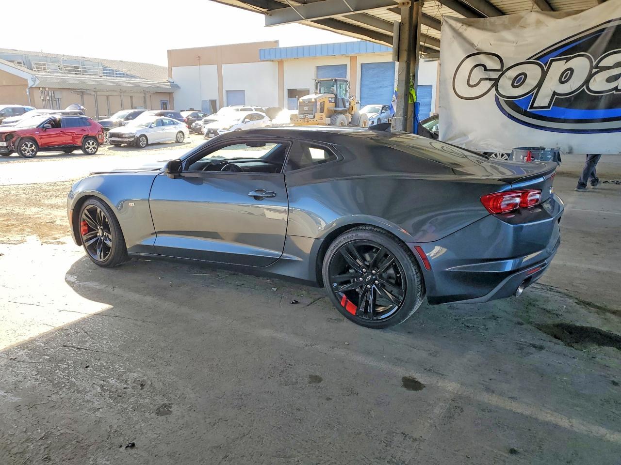 2020 Chevrolet Camaro Ls - zdjęcie 2