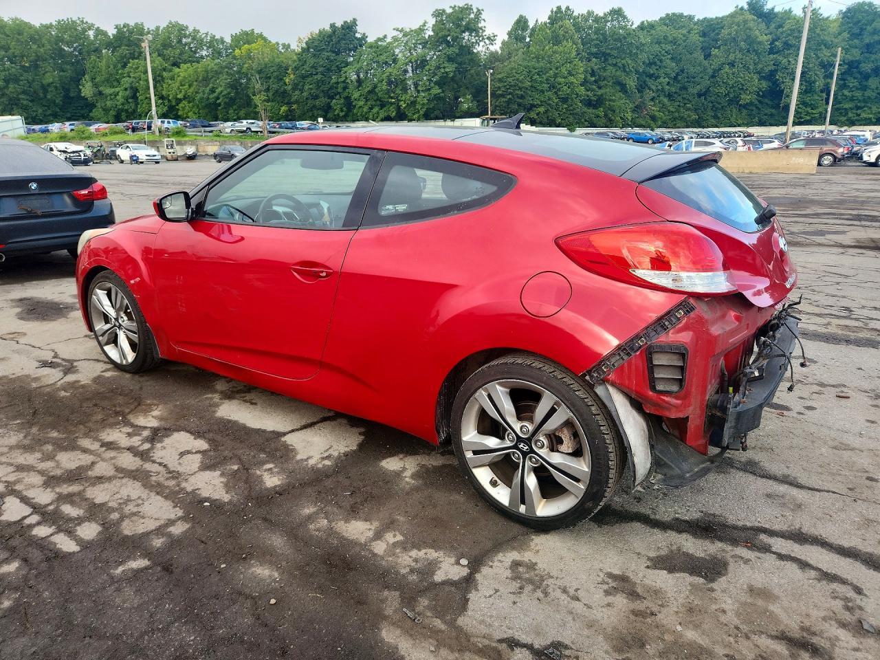 2016 Hyundai Veloster Base - zdjęcie 2