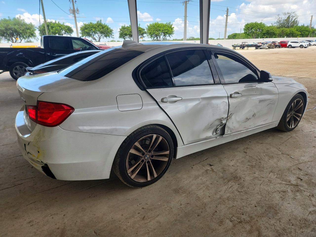 2015 BMW 328 I - zdjęcie 3