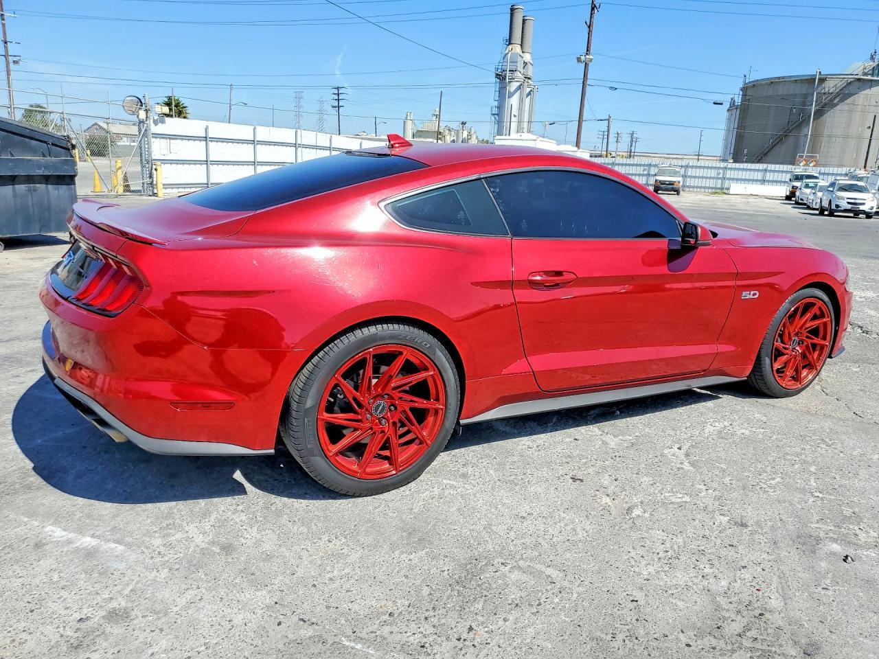 2020 Ford Mustang Gt - zdjęcie 3