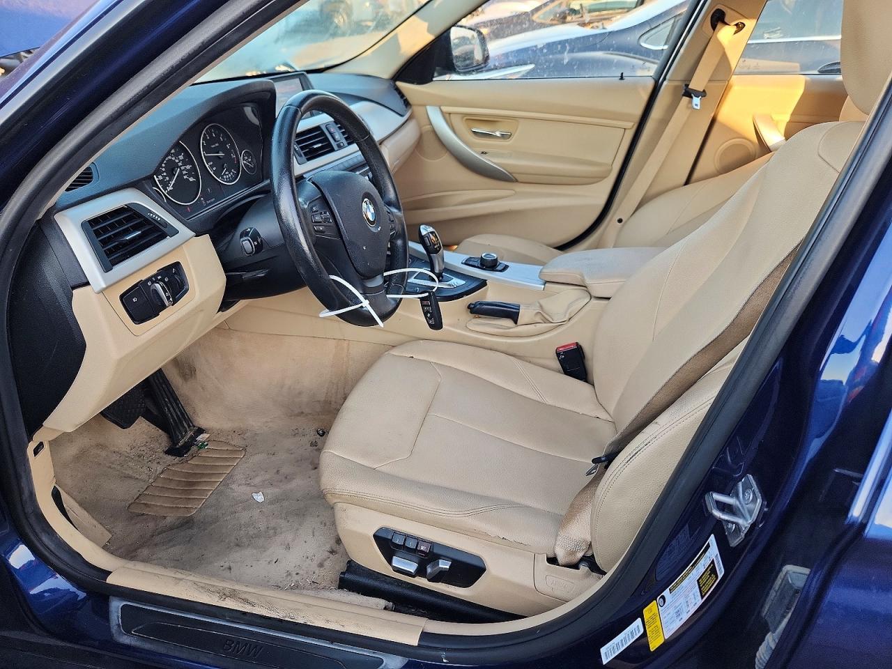 2016 BMW 320 I - zdjęcie 7