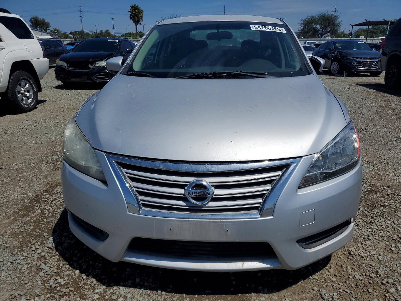 2013 Nissan Sentra S - zdjęcie 5
