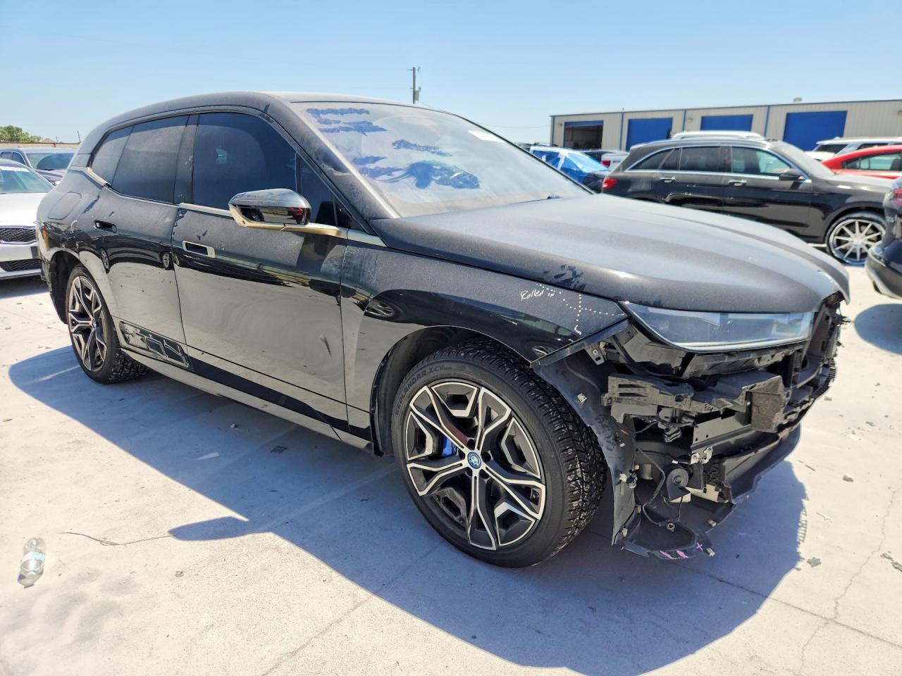 BMW iX - zdjęcie 4