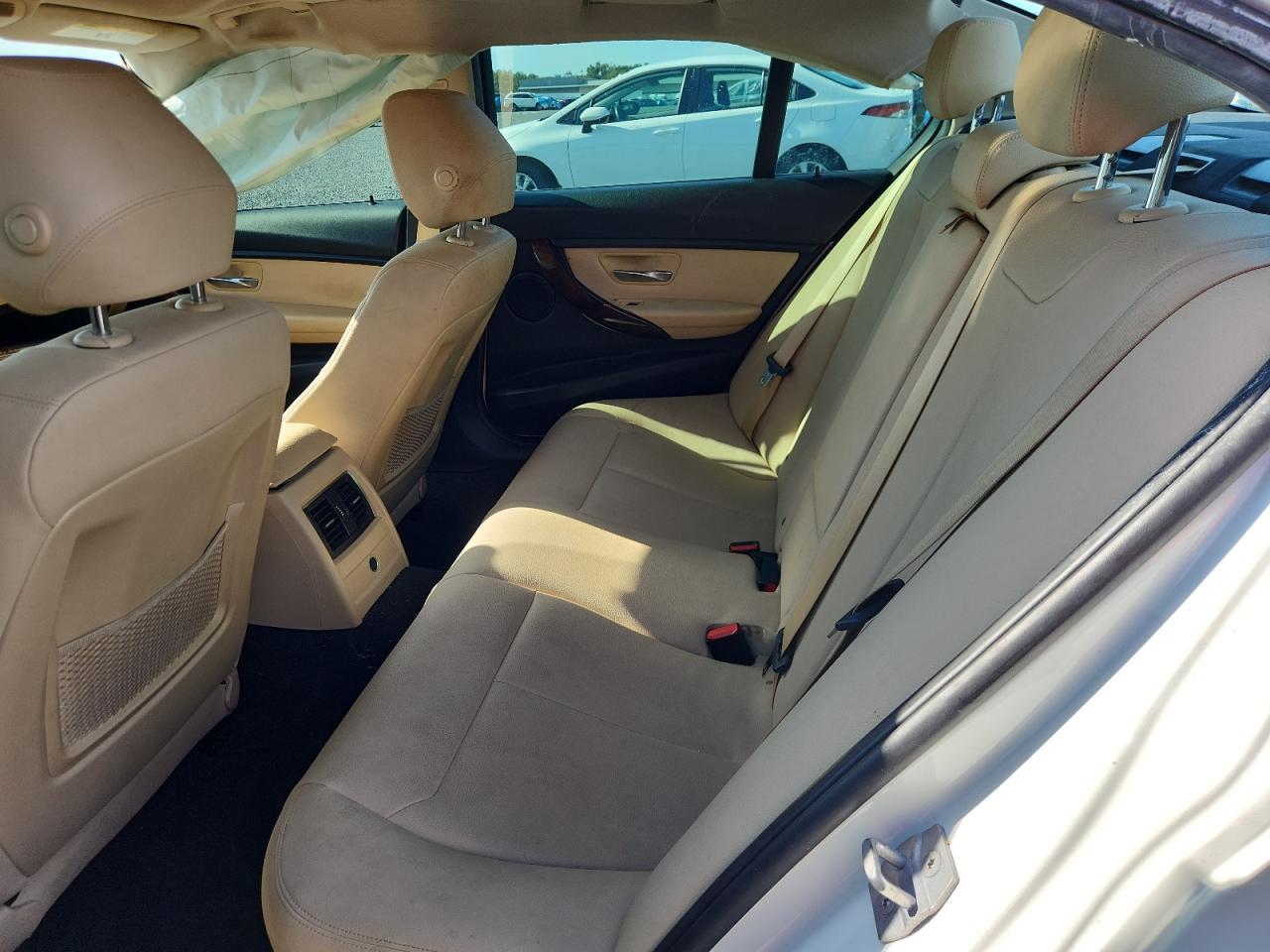 2018 BMW 320 I - zdjęcie 10