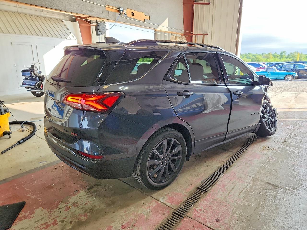 2023 Chevrolet Equinox Rs - zdjęcie 3