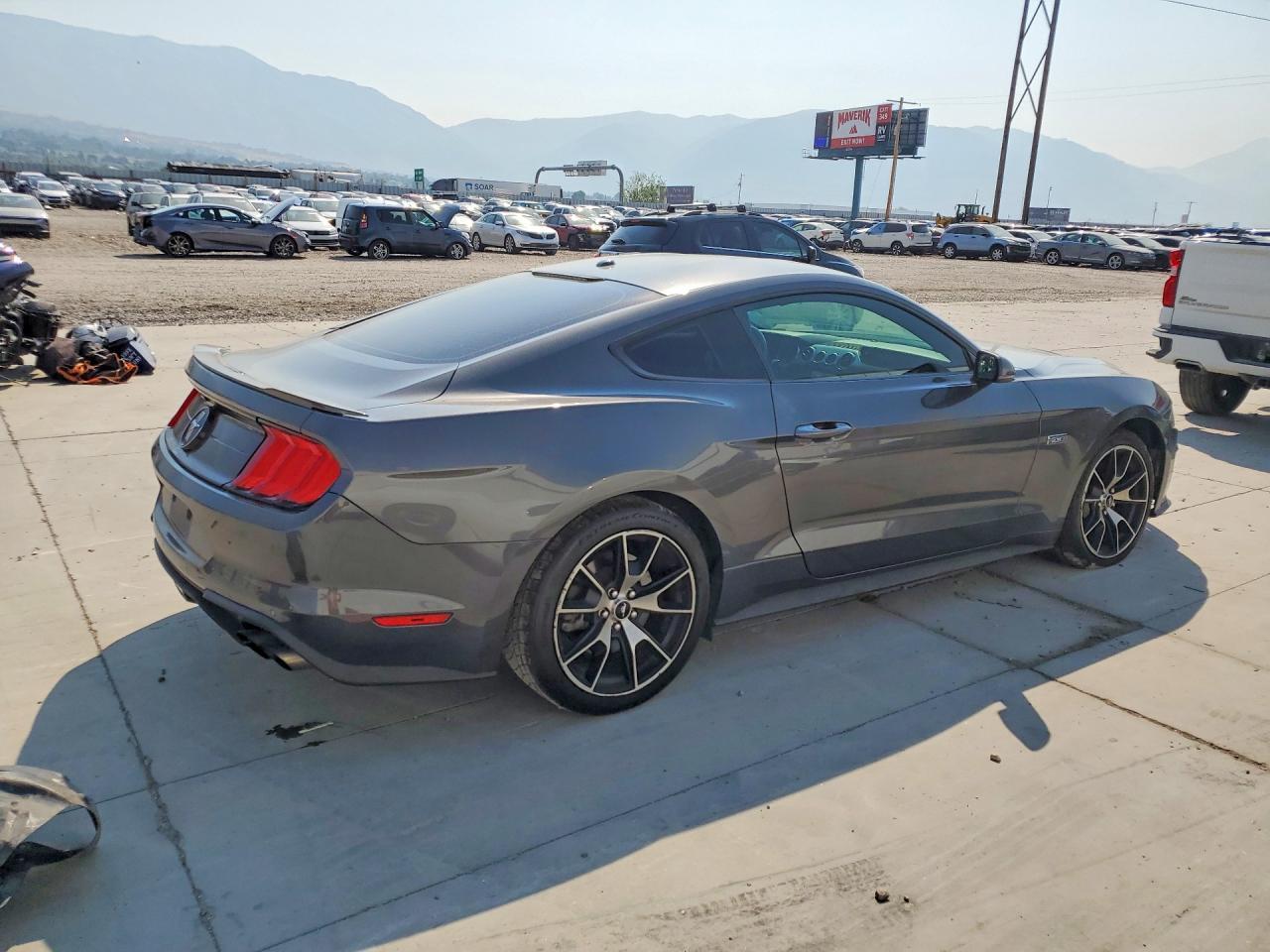 2020 Ford Mustang - zdjęcie 3