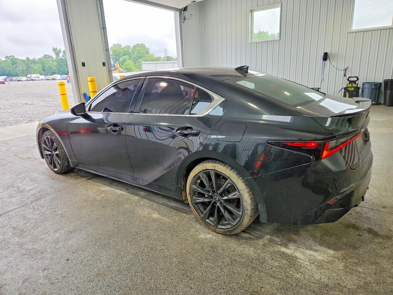 2023 Lexus Is 350 F Sport - zdjęcie 2