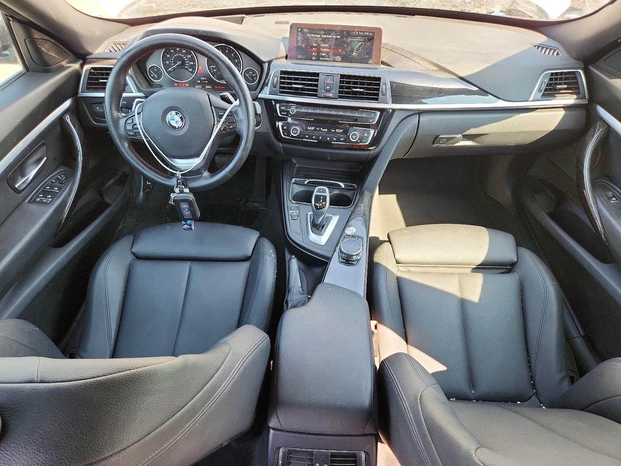 2018 BMW Seria 3 330i - zdjęcie 8