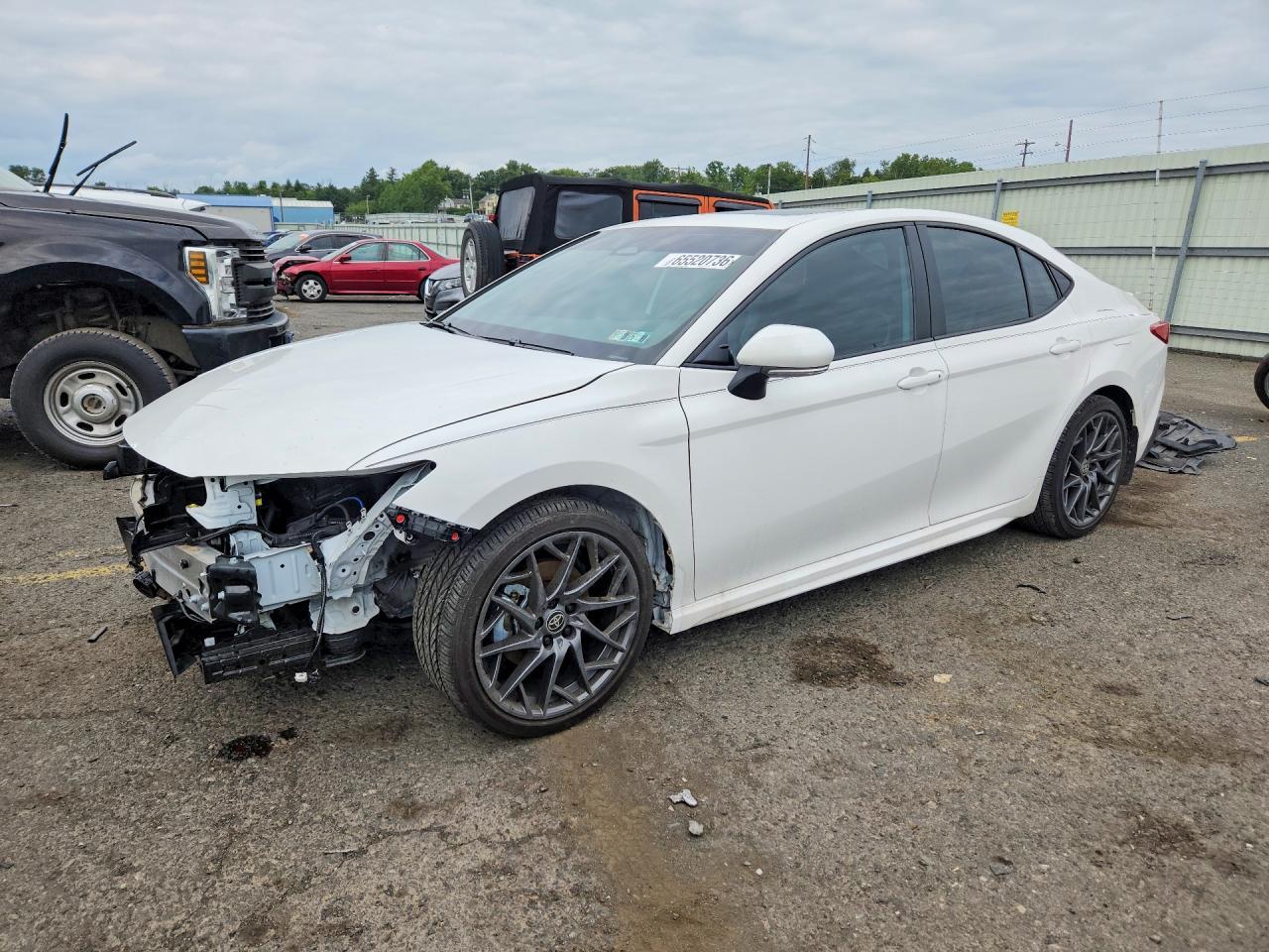 2025 Toyota Camry Se - zdjęcie główne