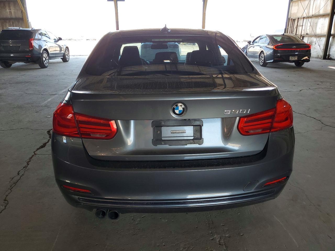 2018 BMW 330 I - zdjęcie 6