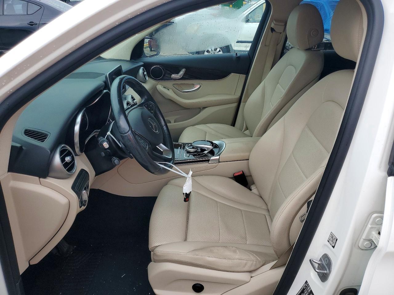 2017 Mercedes-Benz Glc 300 - zdjęcie 7