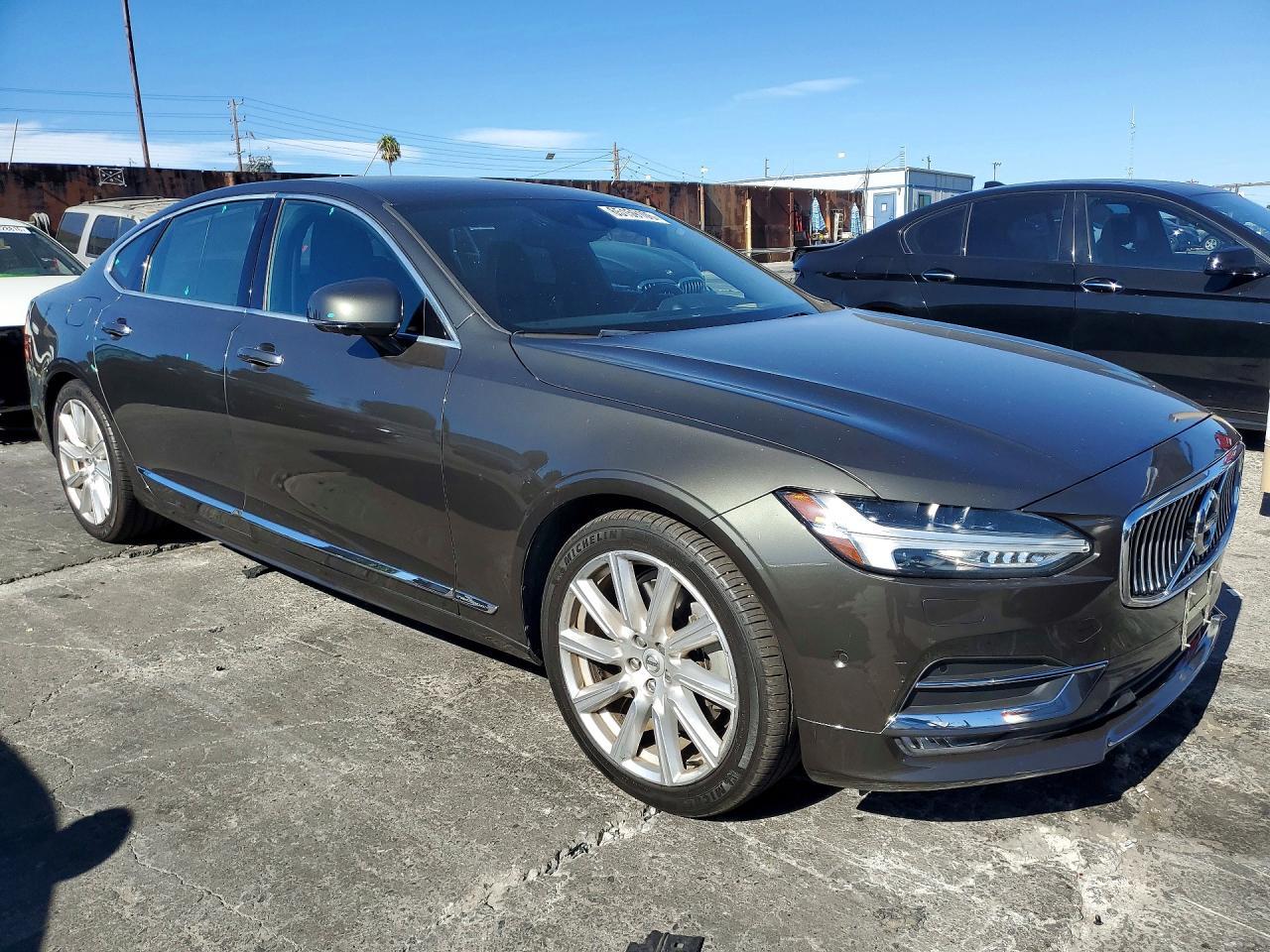 2020 Volvo S90 T6 Inscription - zdjęcie 4