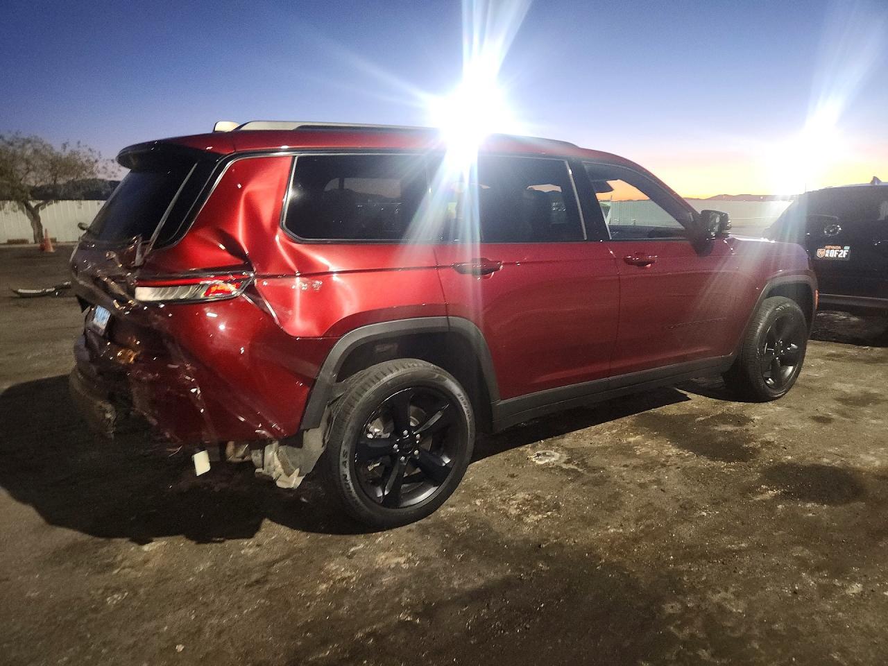 2023 Jeep Grand Cherokee L Laredo - zdjęcie 3