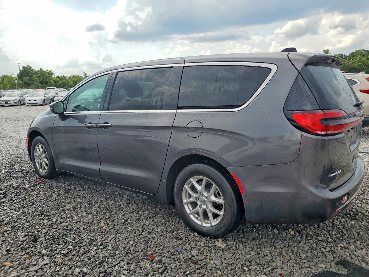 2023 Chrysler Pacifica Touring L - zdjęcie 2