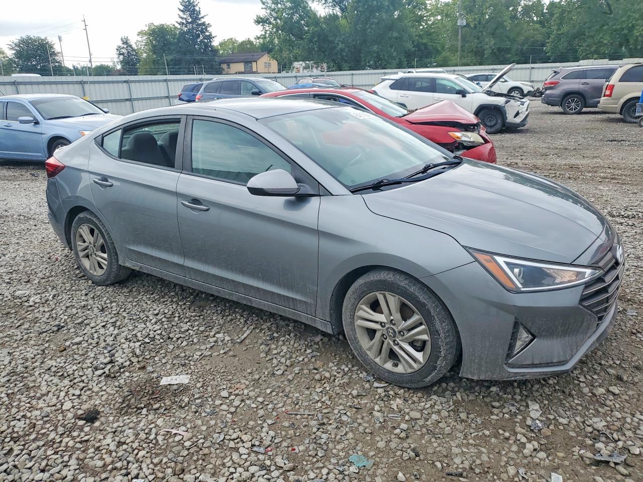 2019 Hyundai Elantra Sel - zdjęcie 4