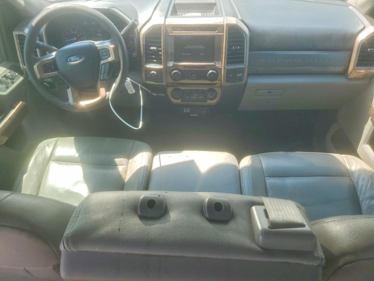 2018 Ford F250 Super Duty - zdjęcie 8