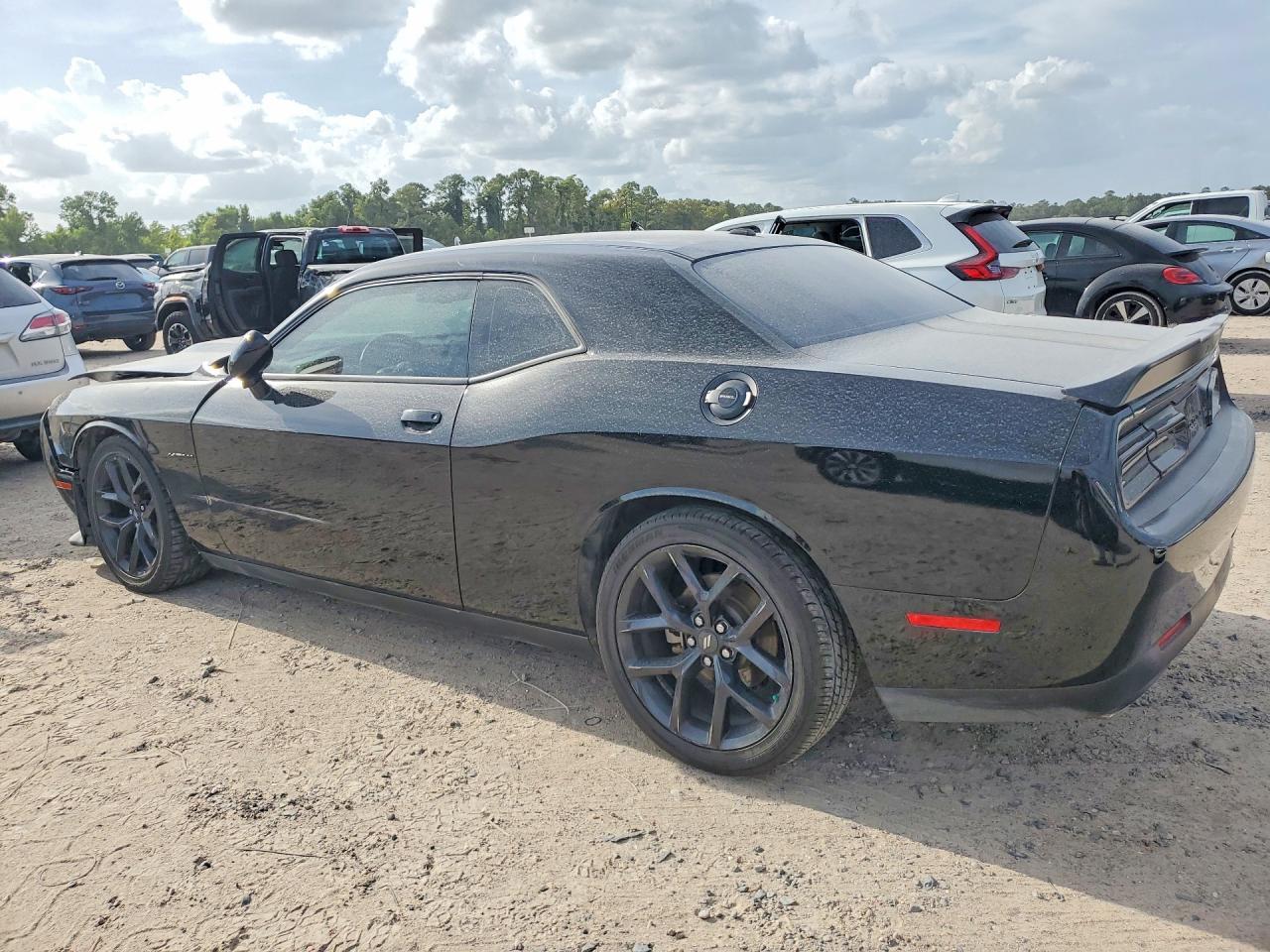 2022 Dodge Challenger R/T - zdjęcie 2